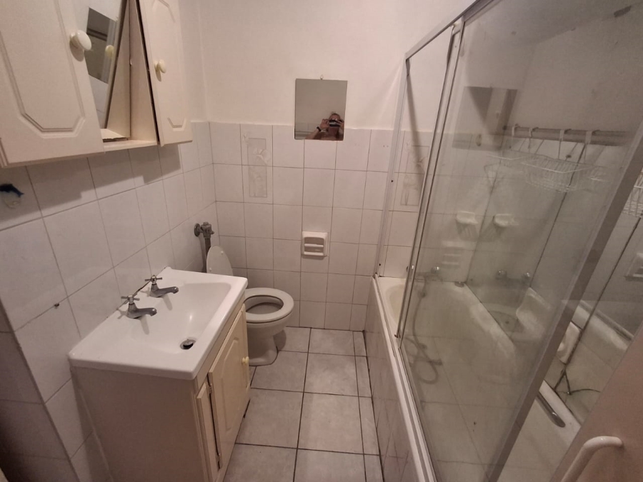 To Let 1 Bedroom Property for Rent in Summerstrand Eastern Cape